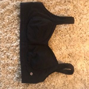 LuLuLemon 38C sports bra - minimizer